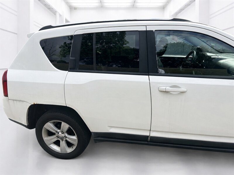 Used 2011 Jeep Compass 4WD image 23