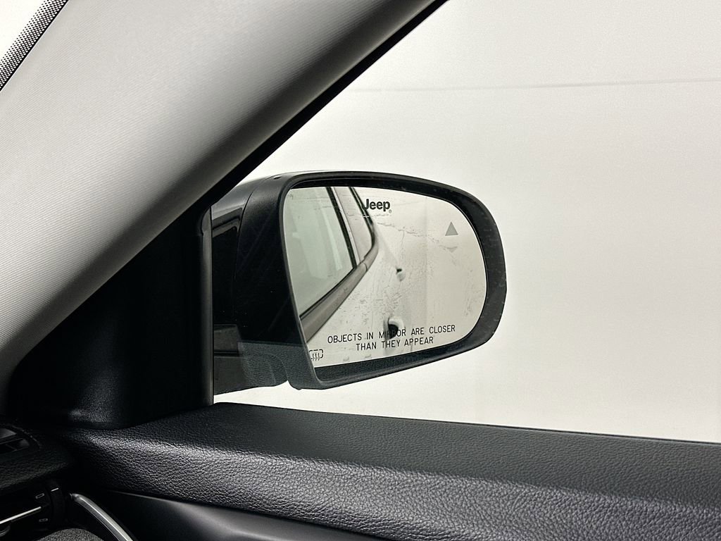 Certified 2022 Jeep Compass Latitude w/ Sun and Sound Group image 28