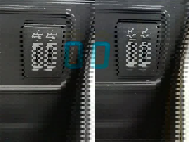 Used 2020 Ford EcoSport SE w/ SE Convenience Package image 34