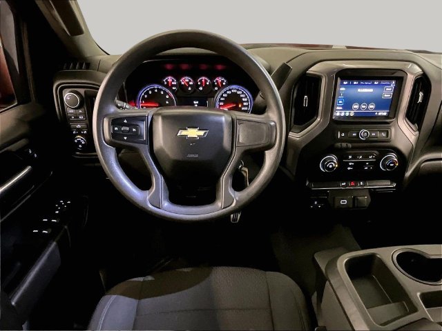 Used 2020 Chevrolet Silverado 1500 Custom w/ Custom Value Package AWD/4WD image 5