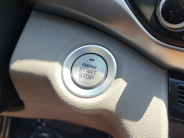 Used 2020 Hyundai Elantra Value Edition FWD image 10