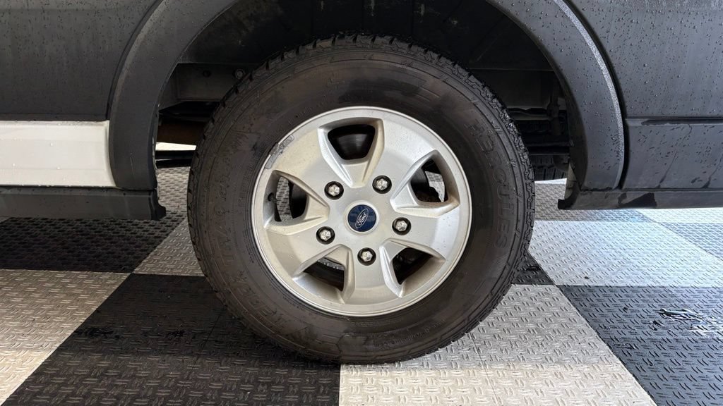 Used 2019 Ford Transit 350 XLT RWD image 11
