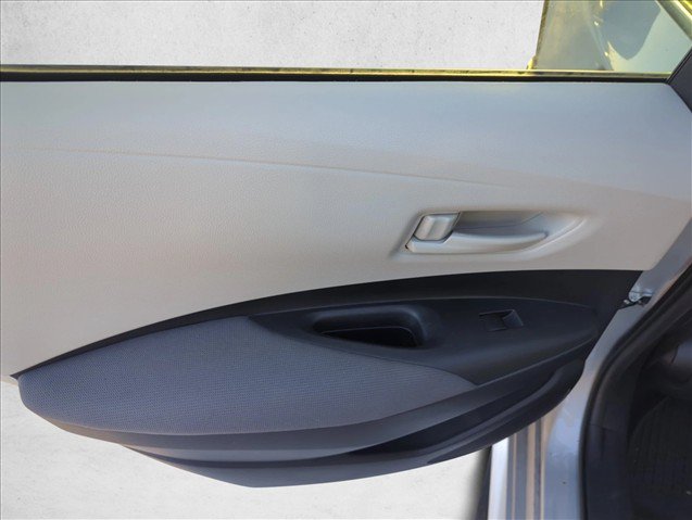 Used 2025 Toyota Corolla LE FWD image 7