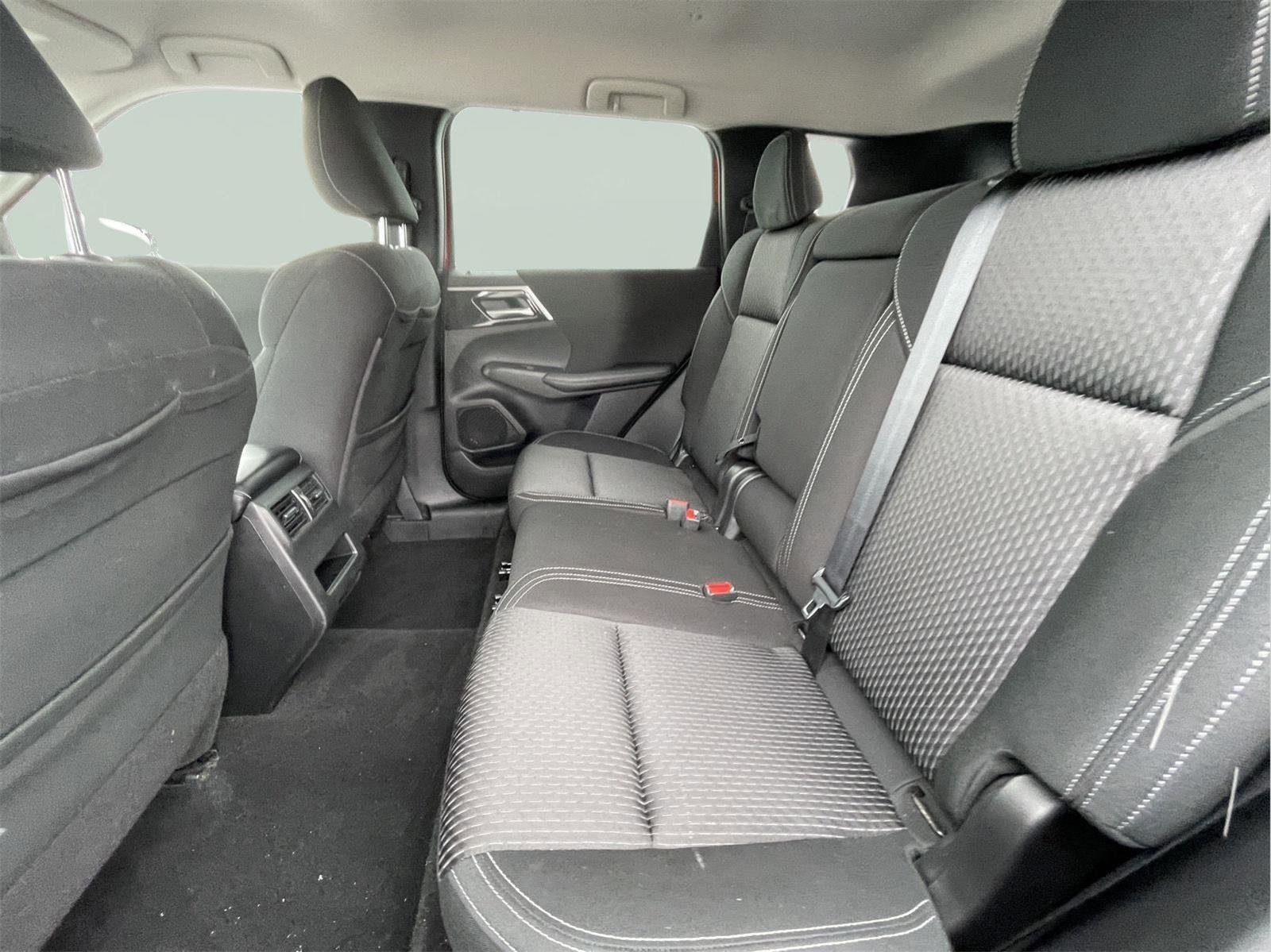 Used 2022 Mitsubishi Outlander ES image 15