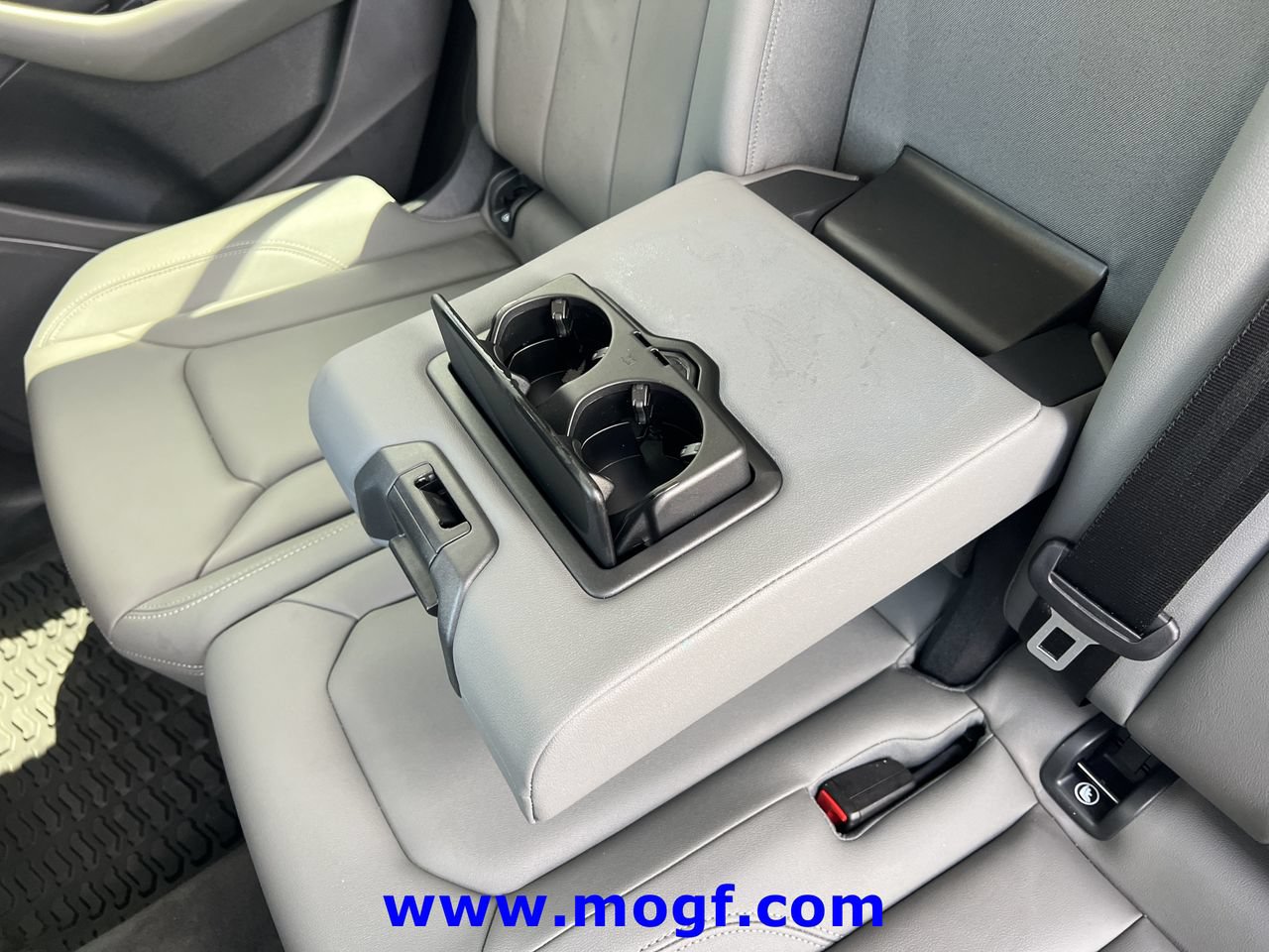 Used 2025 Audi Q8 Premium AWD/4WD image 21