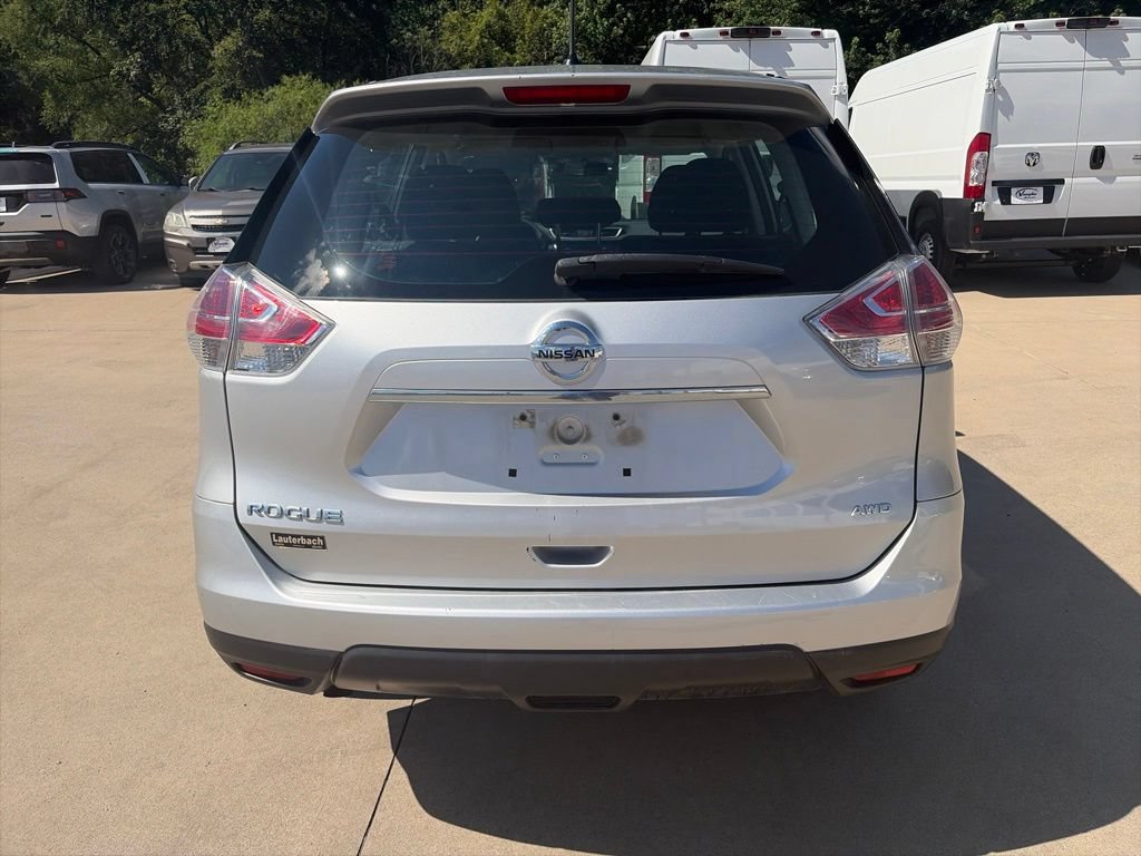 Used 2016 Nissan Rogue S AWD/4WD image 8