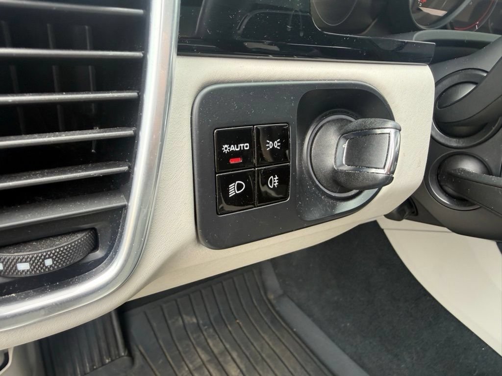 Used 2021 Porsche Cayenne S AWD/4WD image 28