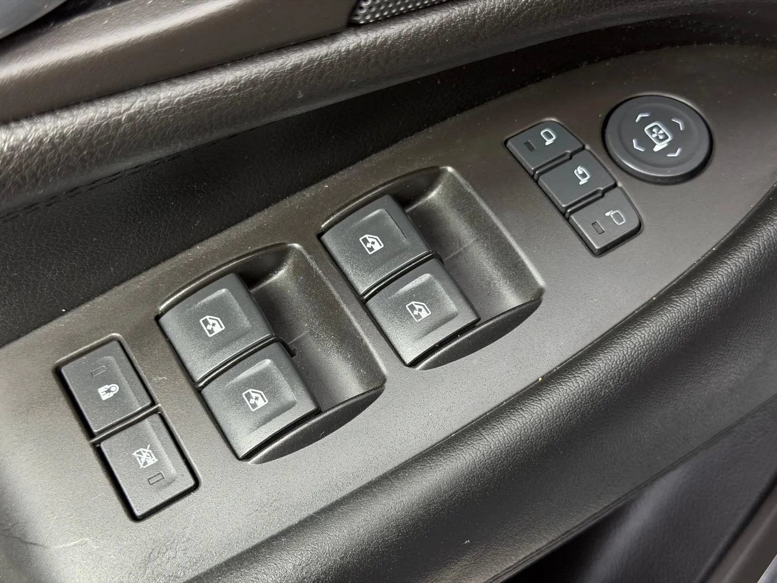 Used 2016 Cadillac Escalade ESV Luxury RWD image 29