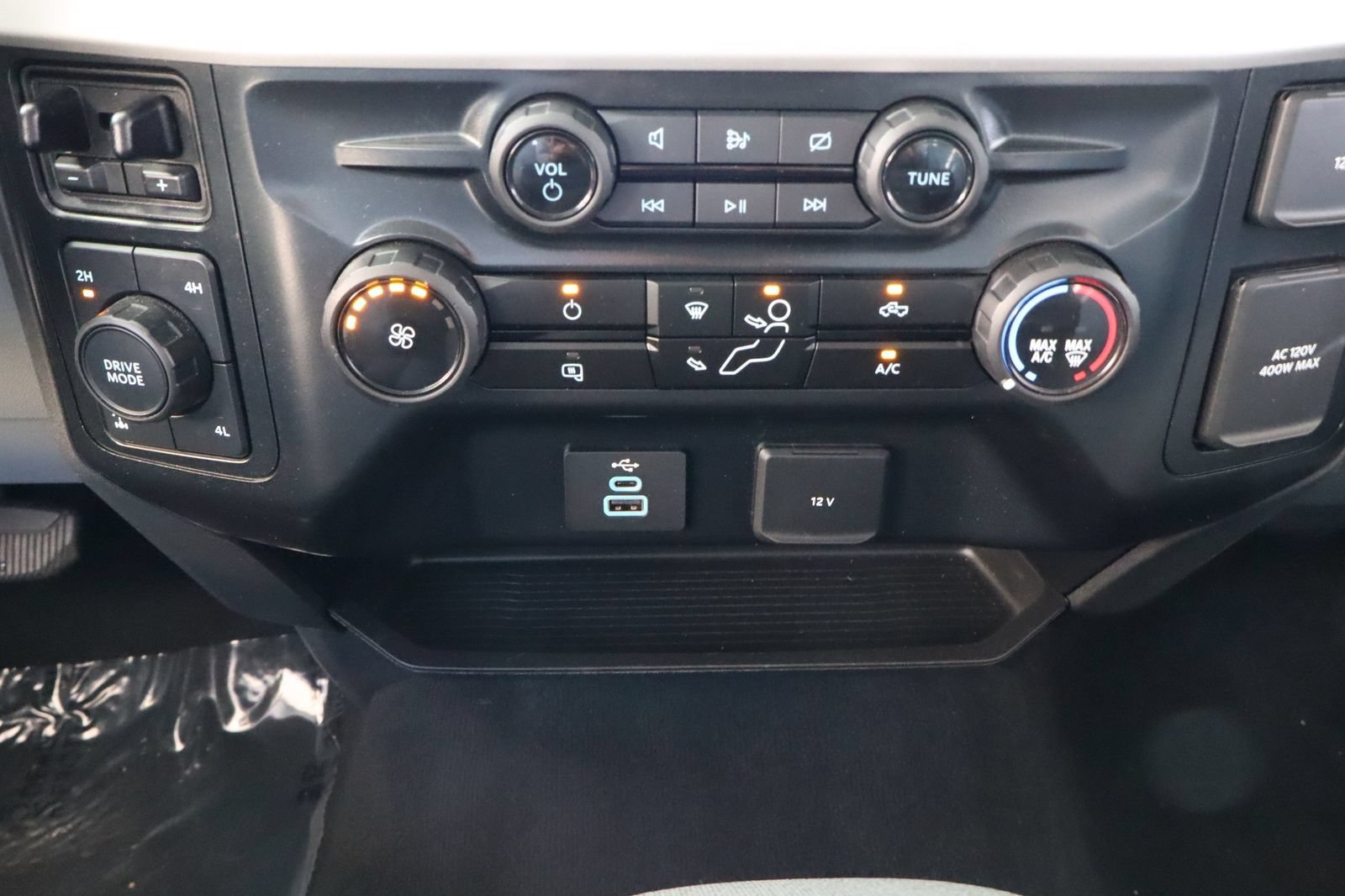 Used 2024 Ford F250 XL w/ STX Appearance Package AWD/4WD image 32