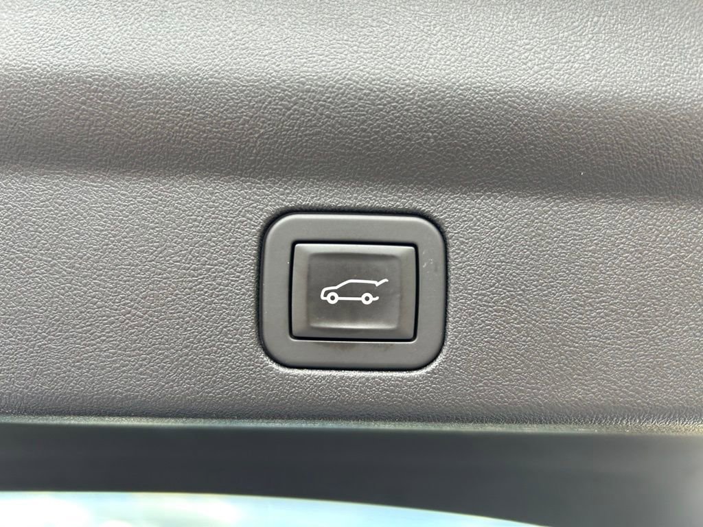 Used 2025 Cadillac Escalade IQ Sport 1 w/ Smart Trailering package image 48