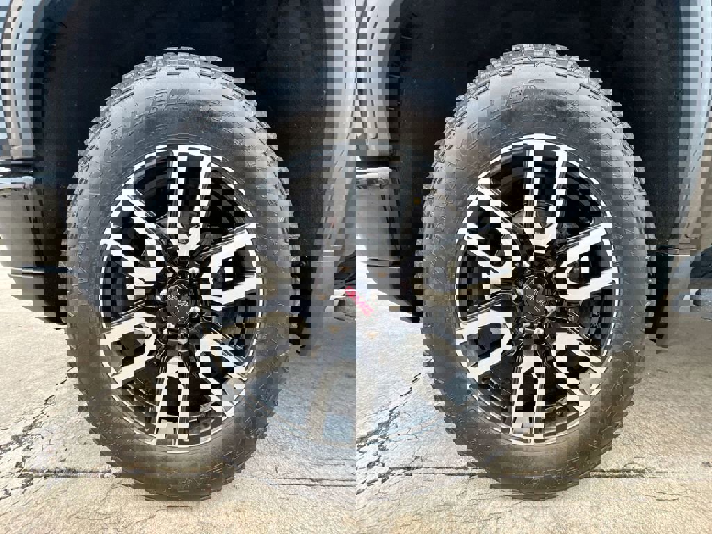 Certified 2024 GMC Sierra 1500 AT4 w/ Technology Package image 35