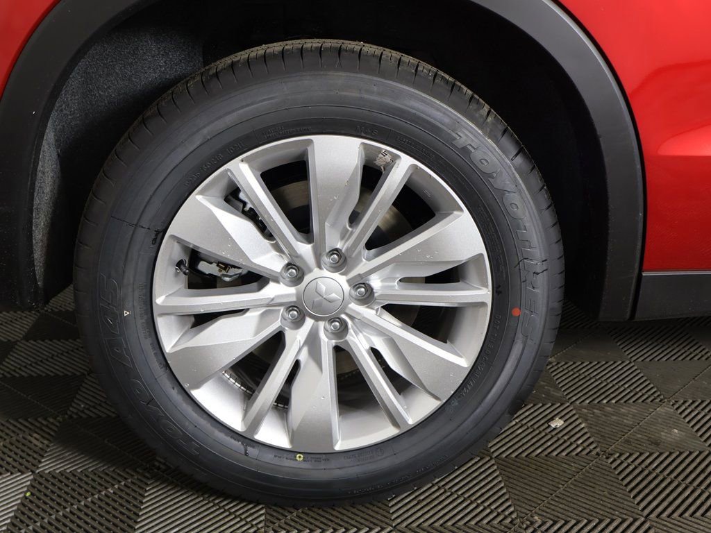 New 2026 Mitsubishi Outlander ES FWD image 21