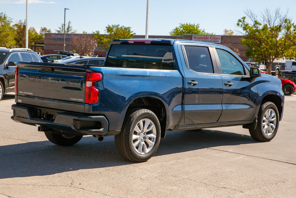 Used 2022 Chevrolet Silverado 1500 Custom AWD/4WD image 5