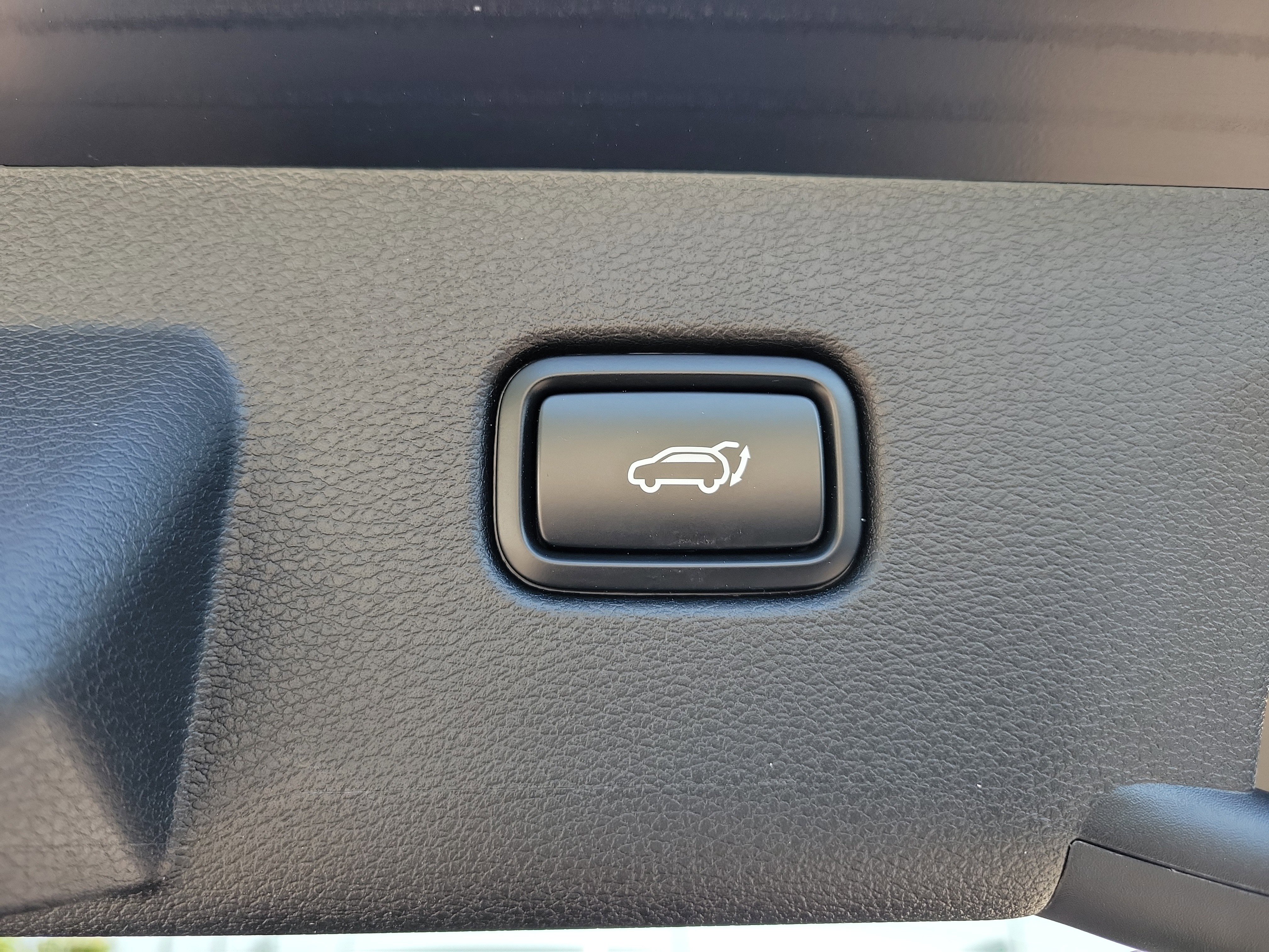 Certified 2025 Kia Sportage EX w/ Premium Package FWD image 15