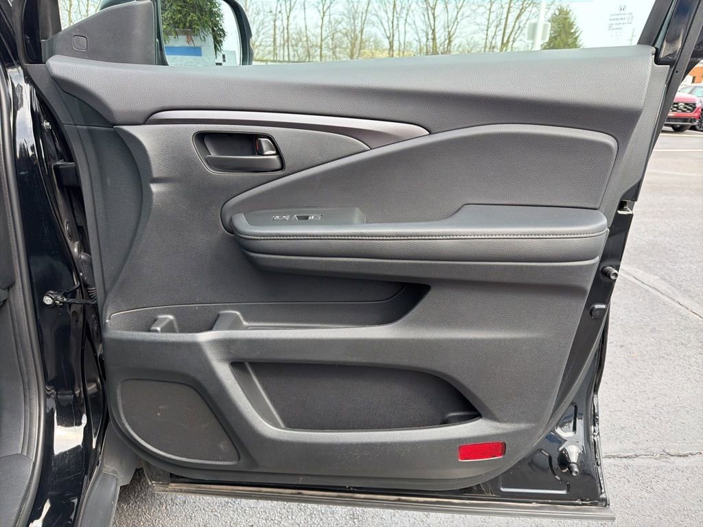 Certified 2023 Honda Passport EX-L image 26