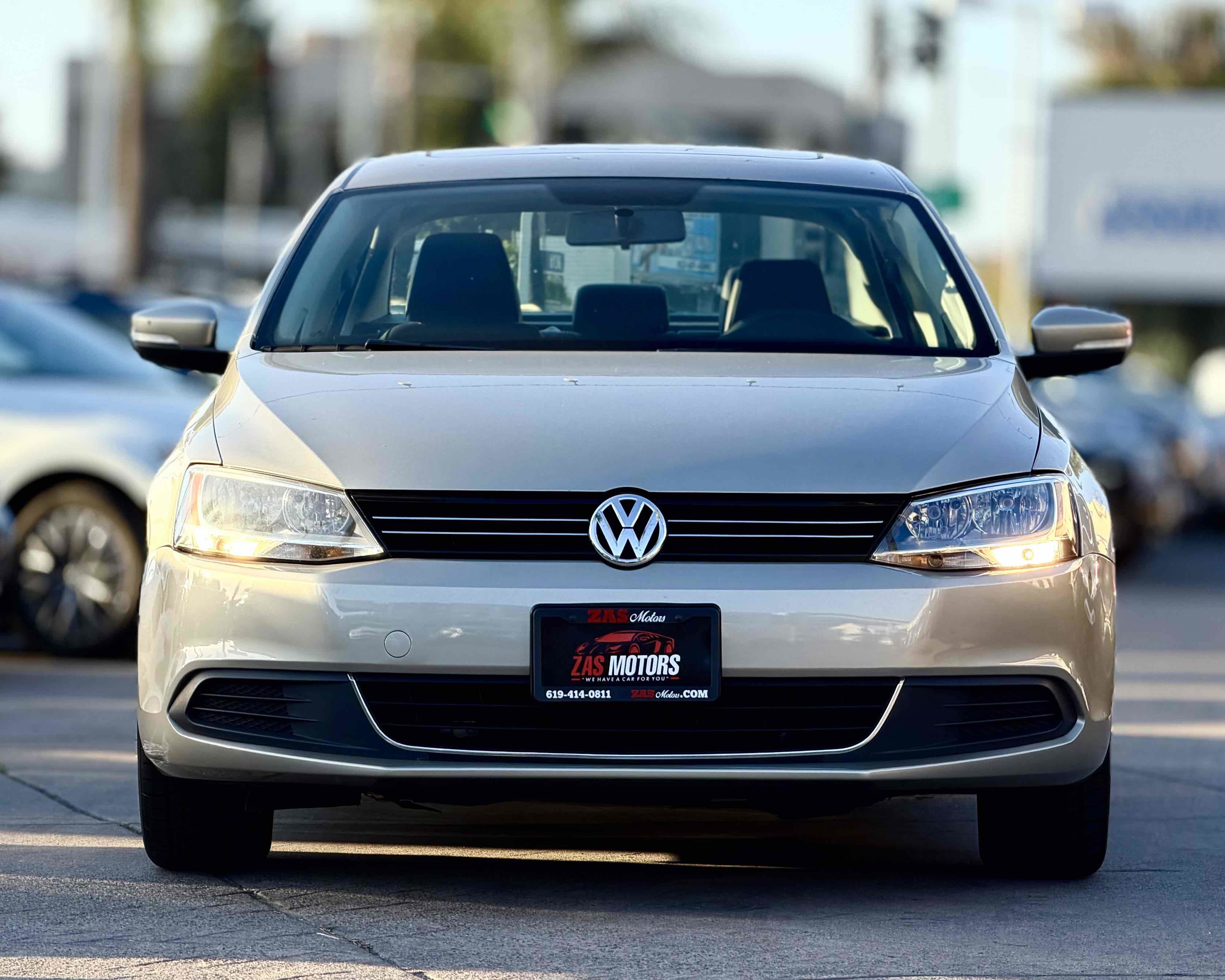 Used 2014 Volkswagen Jetta SE image 2