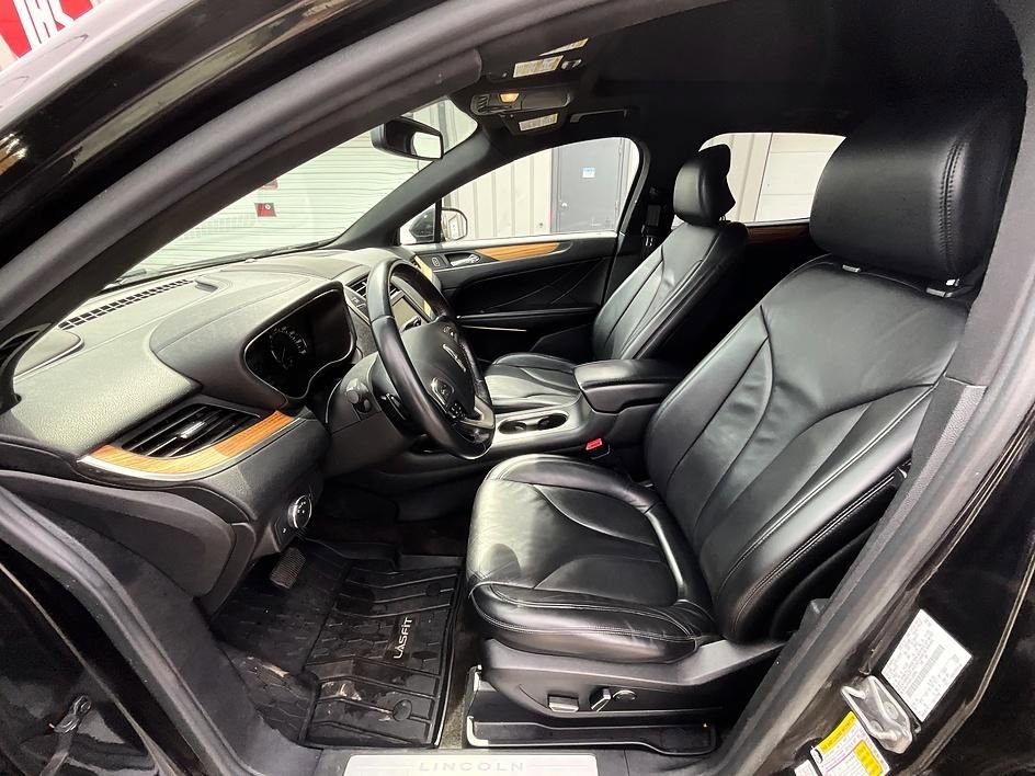 Used 2015 Lincoln MKC FWD w/ Equipment Group 101A Select image 14