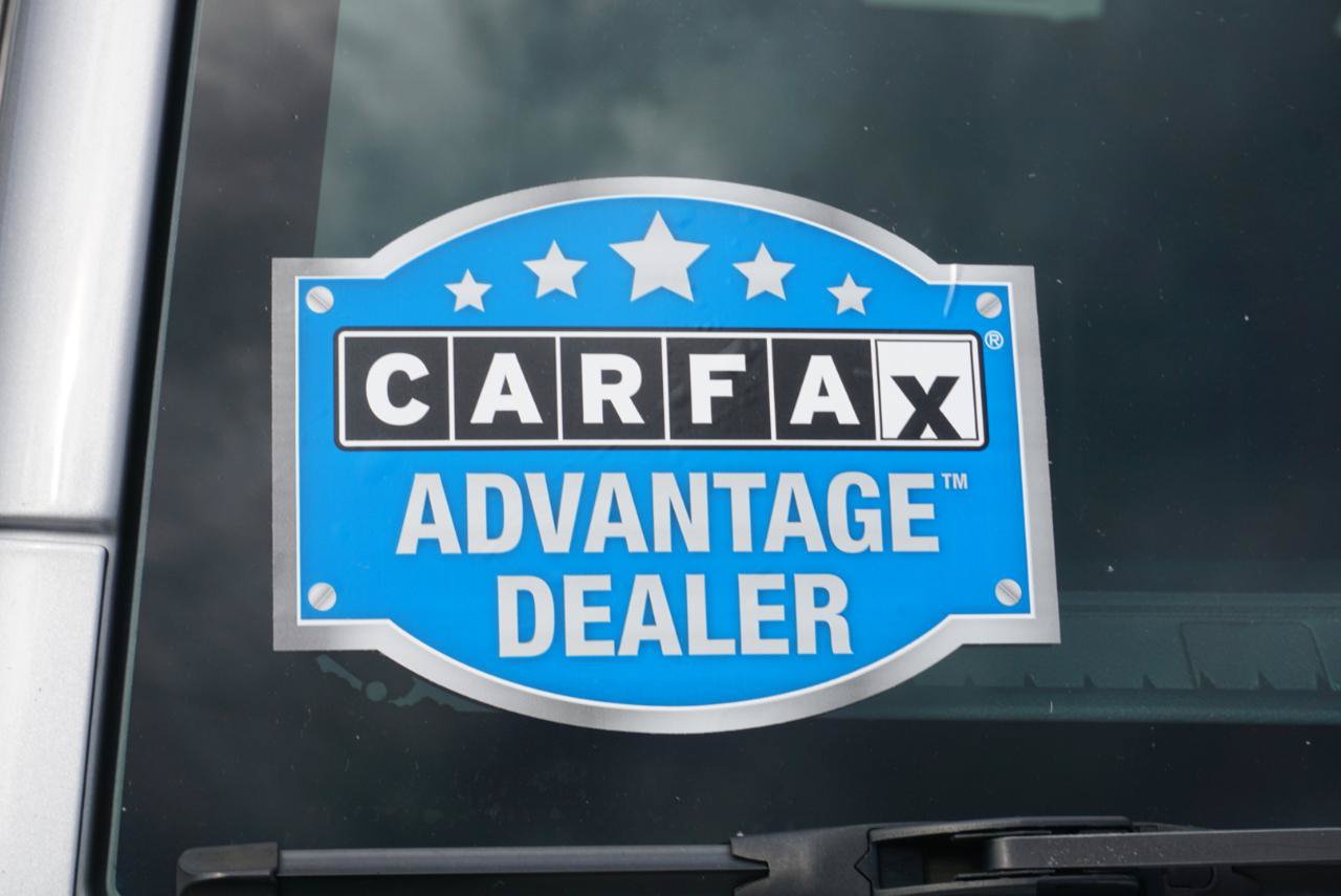 Used 2018 Jeep Wrangler Unlimited Sahara AWD/4WD image 22