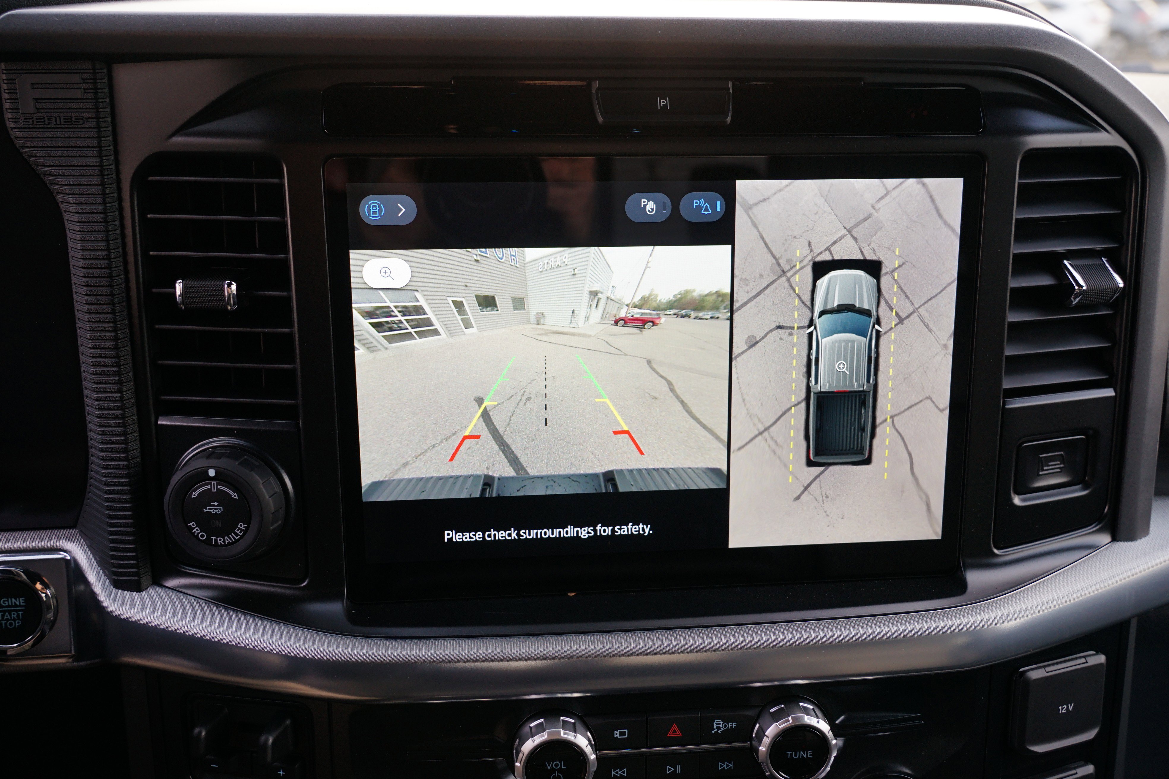 New 2025 Ford F150 Lariat w/ Equipment Group 502A High image 28