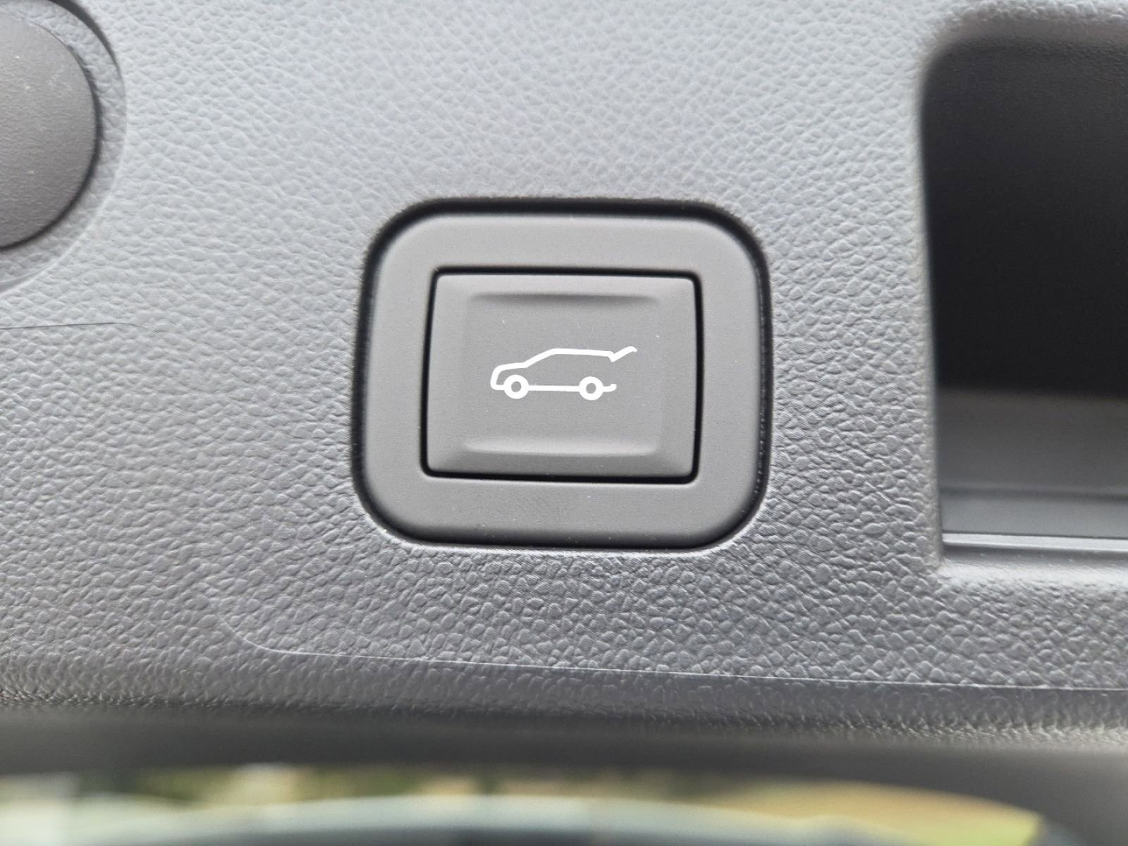 New 2026 GMC Terrain AT4 w/ Technology Package II image 23