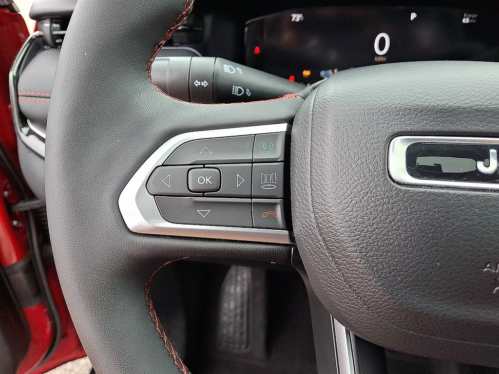 Certified 2023 Jeep Compass Trailhawk w/ Trailhawk Elite Group AWD/4WD image 9