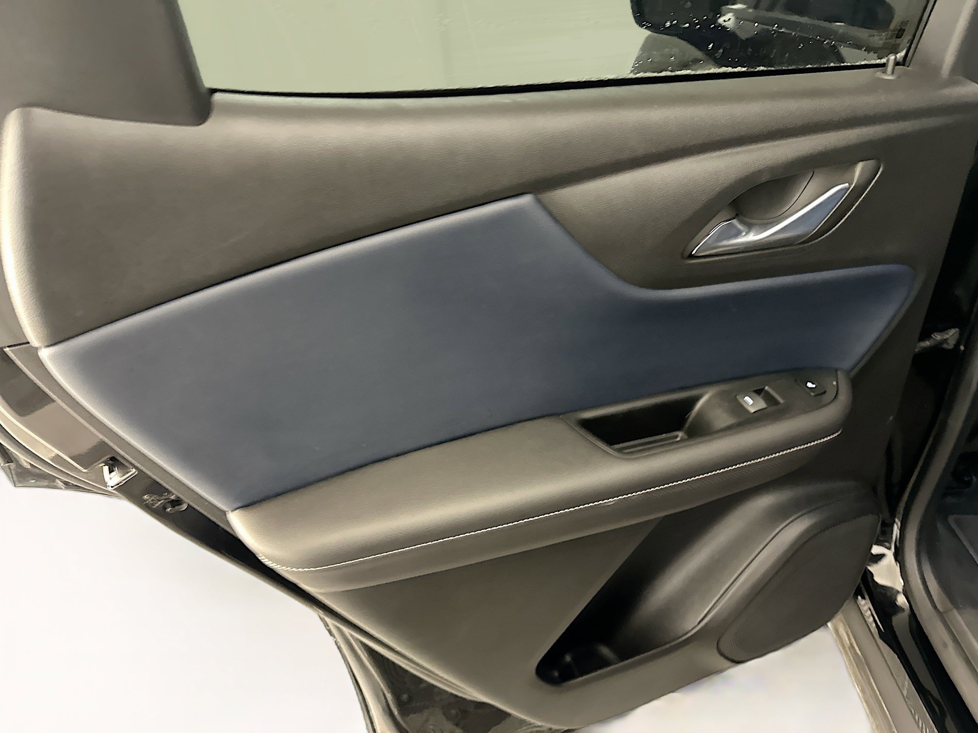 Used 2023 Chevrolet Blazer RS w/ Enhanced Convenience Package image 27