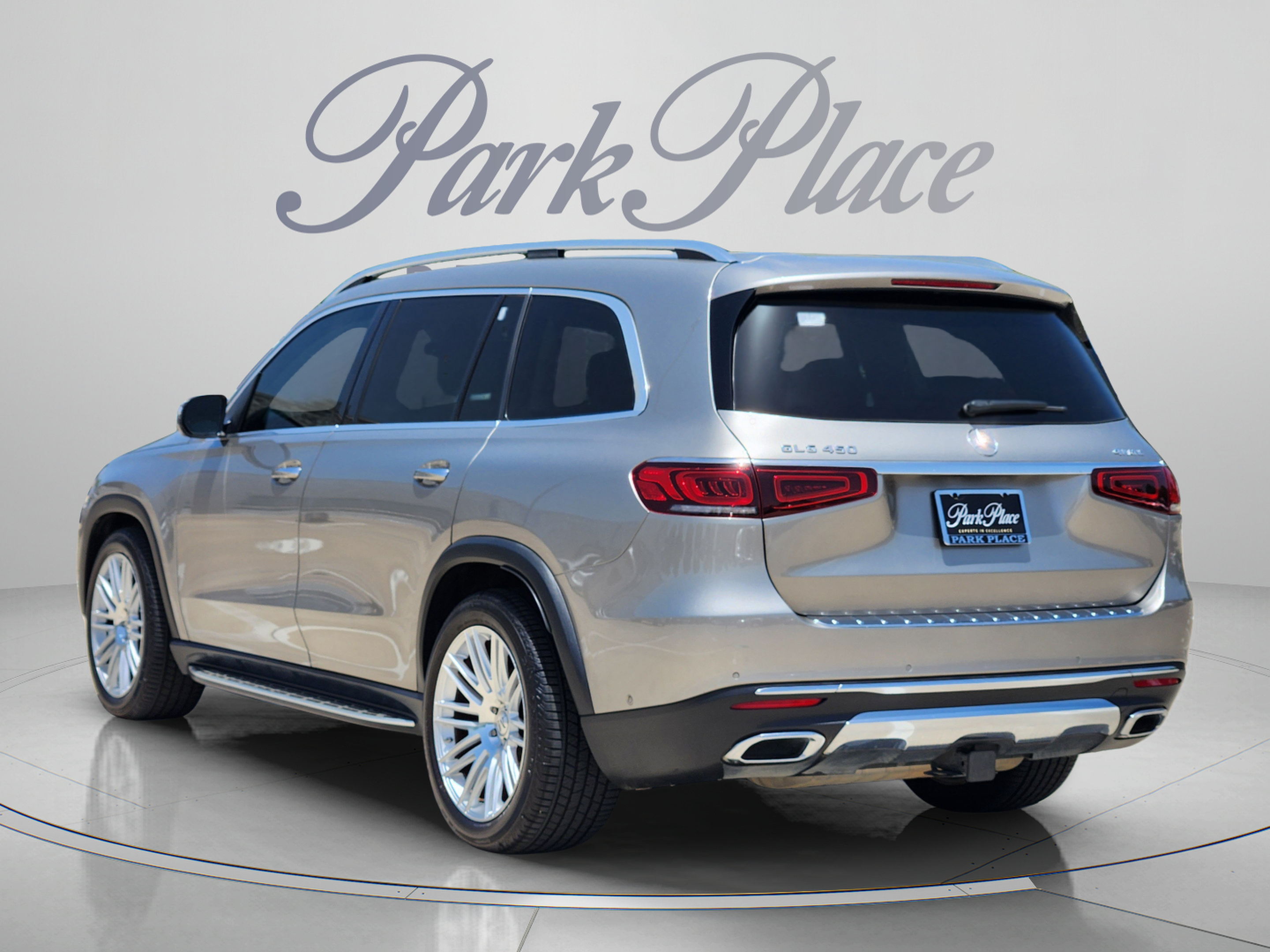 Used 2020 Mercedes-Benz GLS 450 4MATIC image 3
