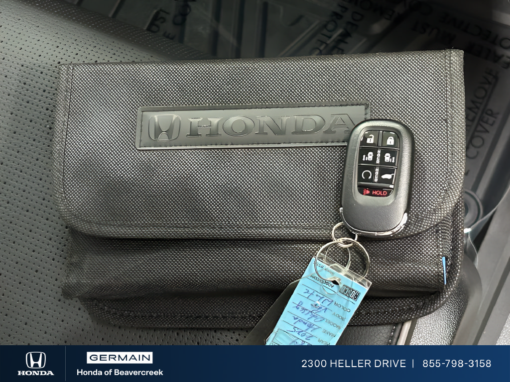 Used 2025 Honda Odyssey Elite image 28