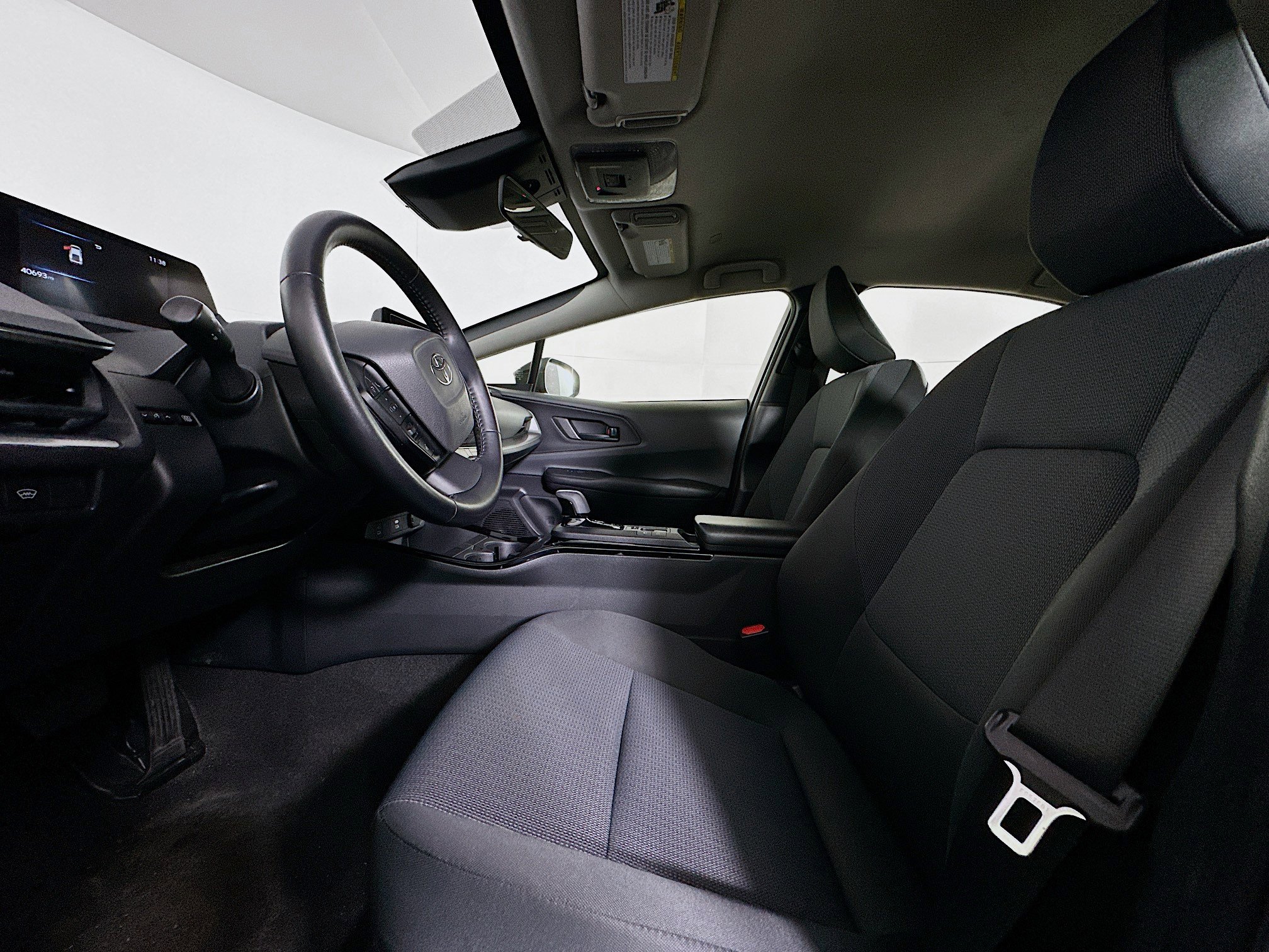 Used 2024 Toyota Prius LE image 13