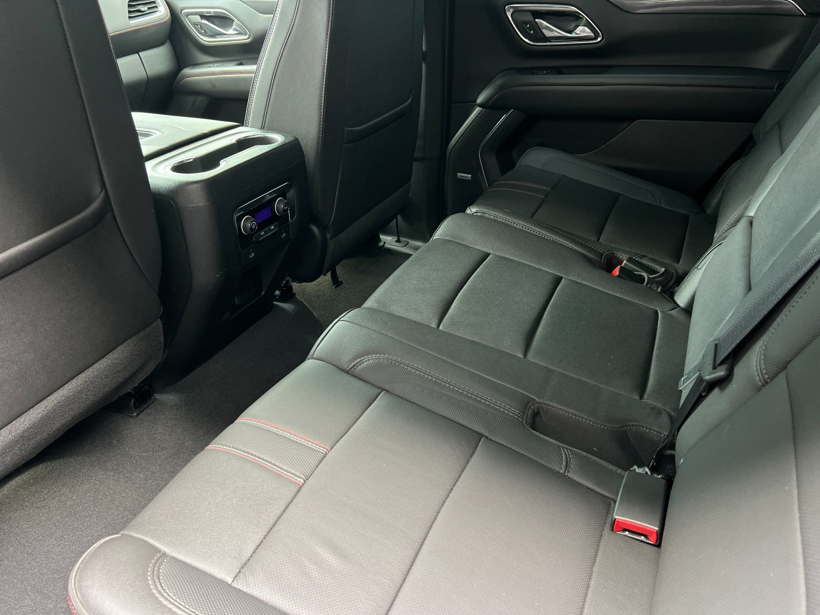Used 2023 Chevrolet Tahoe RST AWD/4WD image 12