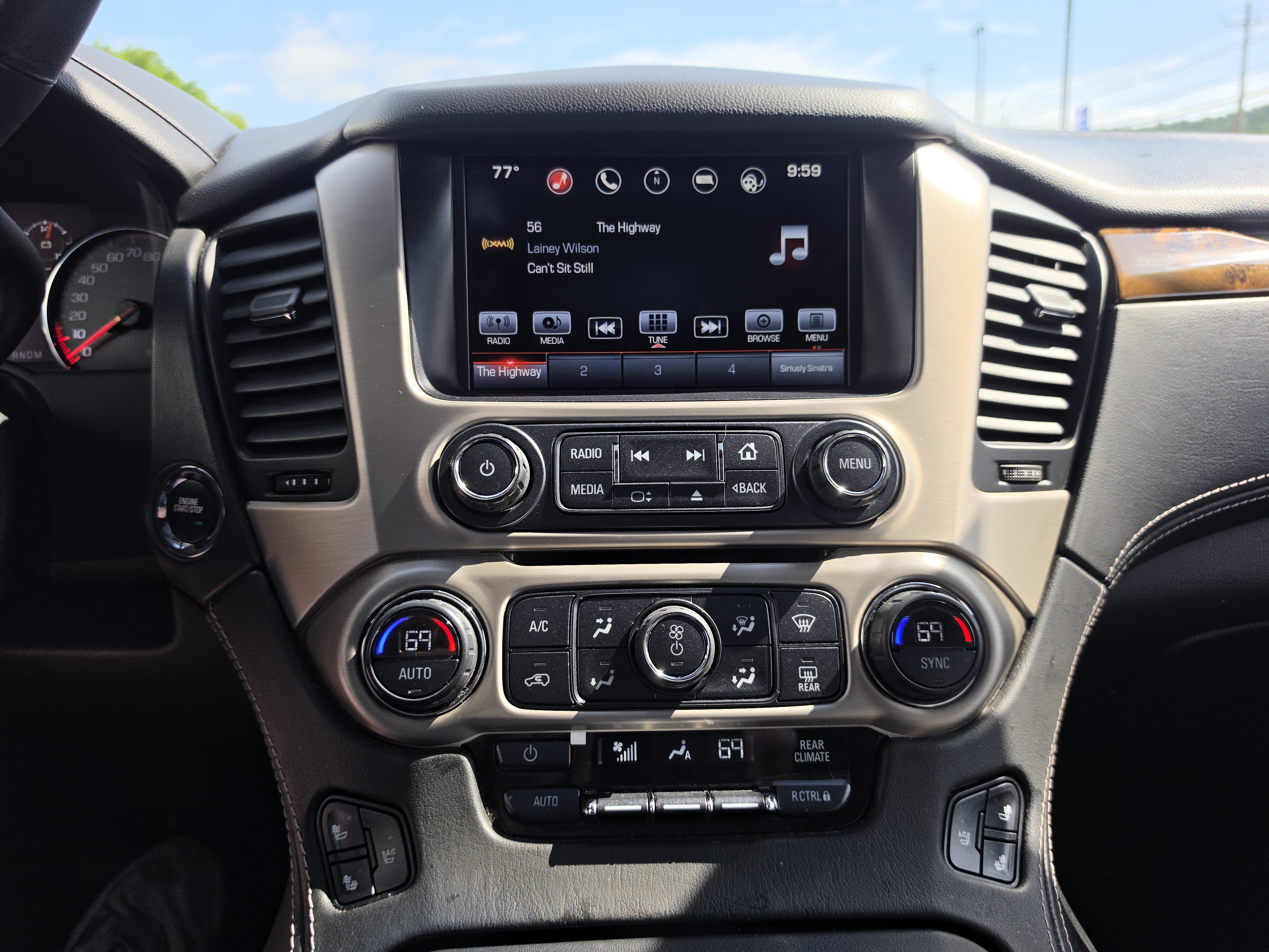 Used 2016 GMC Yukon XL Denali w/ Open Road Package AWD/4WD image 29