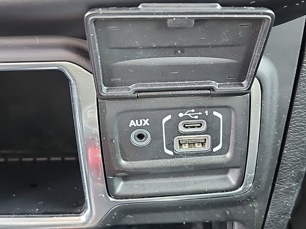Used 2018 Jeep Wrangler Unlimited Sport AWD/4WD image 6