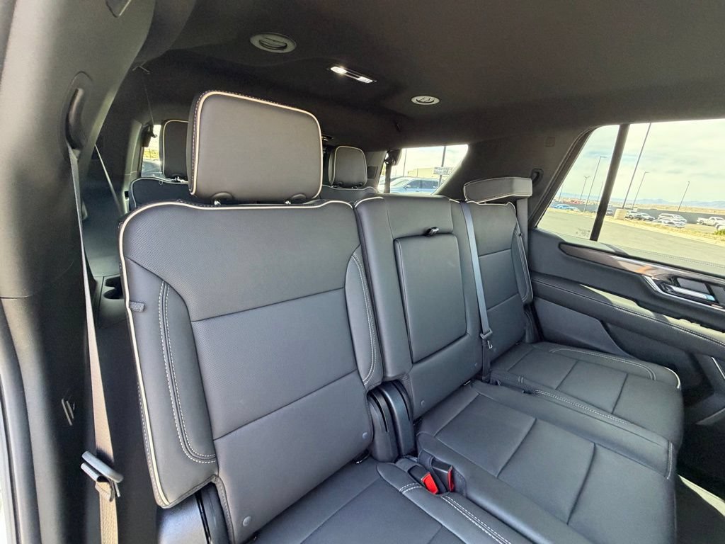 New 2026 GMC Yukon Elevation AWD/4WD image 17