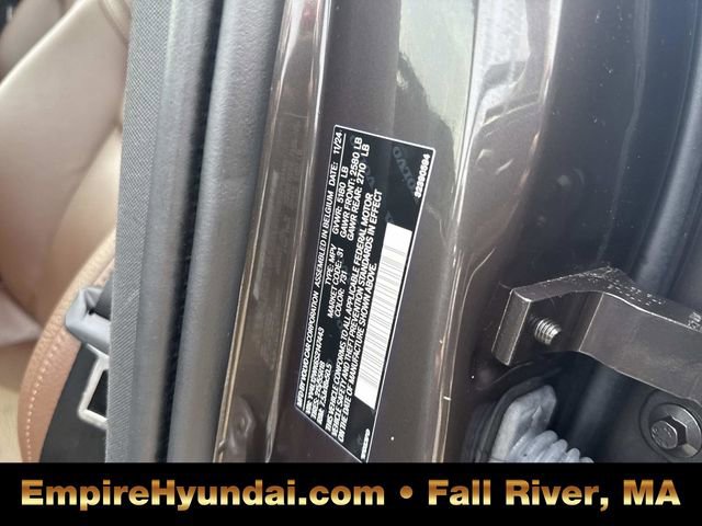 Used 2025 Volvo V60 B5 Cross Country Plus AWD/4WD image 21