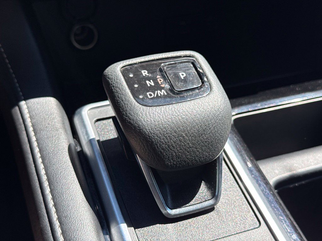 Certified 2025 Nissan Pathfinder SV FWD image 29