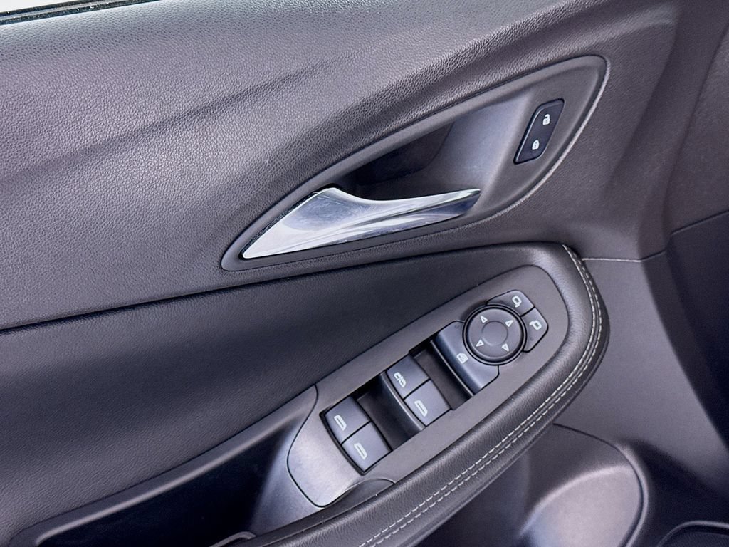 Used 2023 Buick Encore GX Preferred w/ Cold Weather Comfort Package FWD image 23