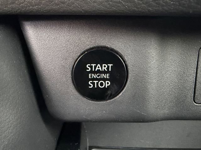 Used 2025 Nissan Rogue SV FWD image 19