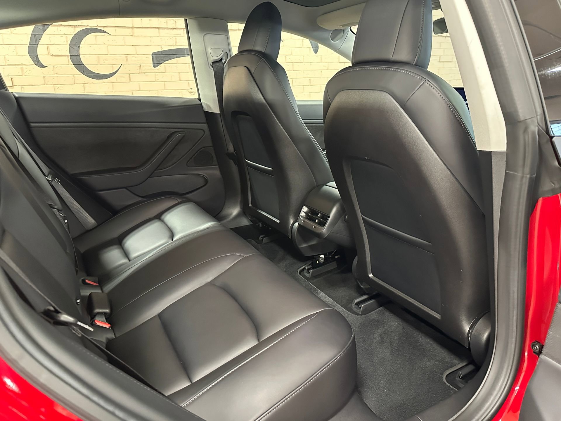 Used 2018 Tesla Model 3 Long Range image 19