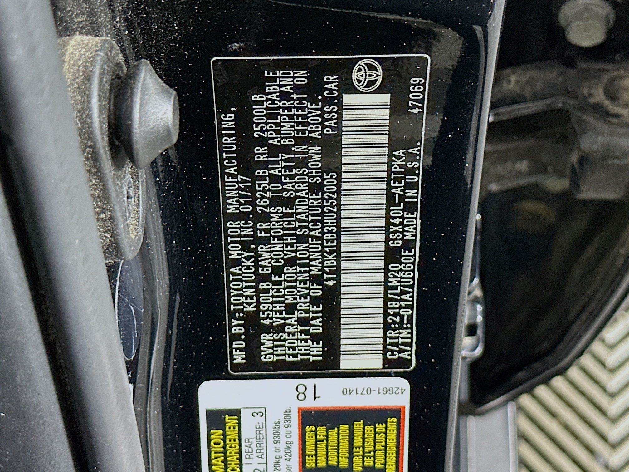 Used 2017 Toyota Avalon Limited w/ Carpet Mat Package FWD image 12