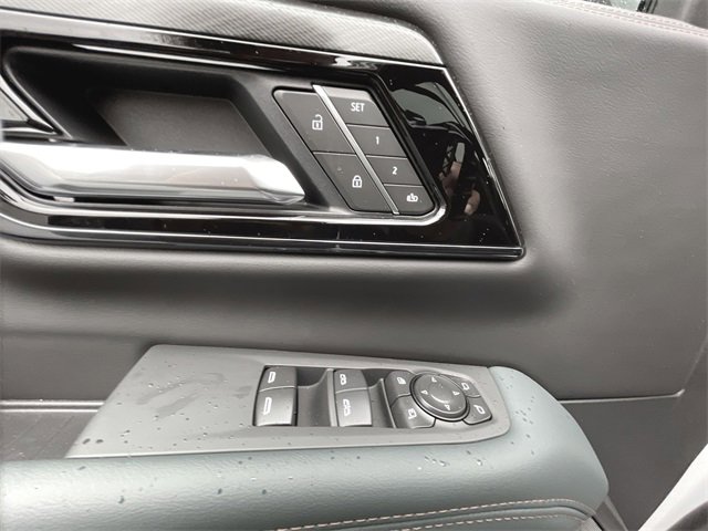 New 2026 GMC Yukon AT4 w/ AT4 Premium Plus Package image 23