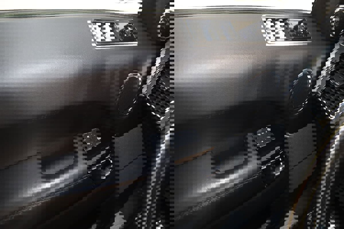 Used 2021 Land Rover Range Rover Sport HSE Silver Edition image 31