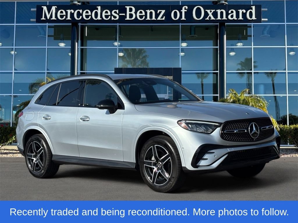 Used 2025 Mercedes-Benz GLC 300 4MATIC image 2