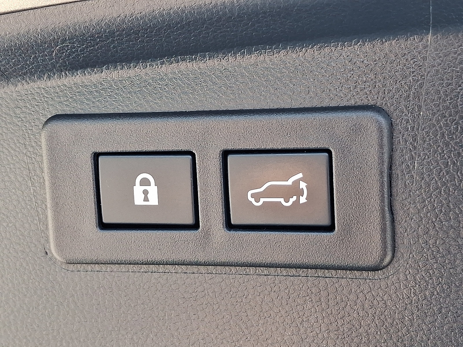 Used 2020 Subaru Outback Premium w/ Popular Package #1 AWD/4WD image 28
