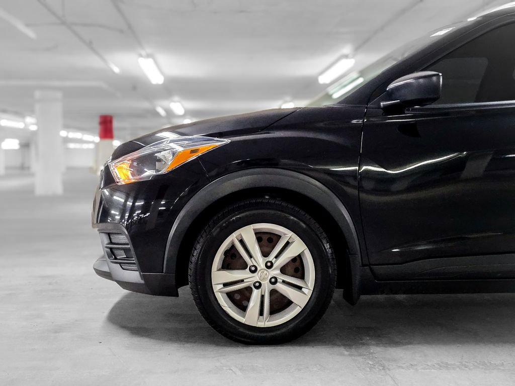 Used 2018 Nissan Kicks S FWD image 14