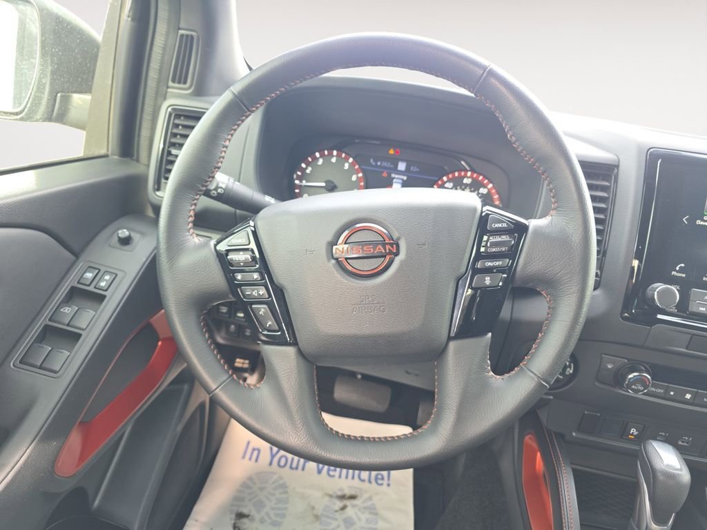 Used 2023 Nissan Frontier PRO-4X w/ Technology Package image 12