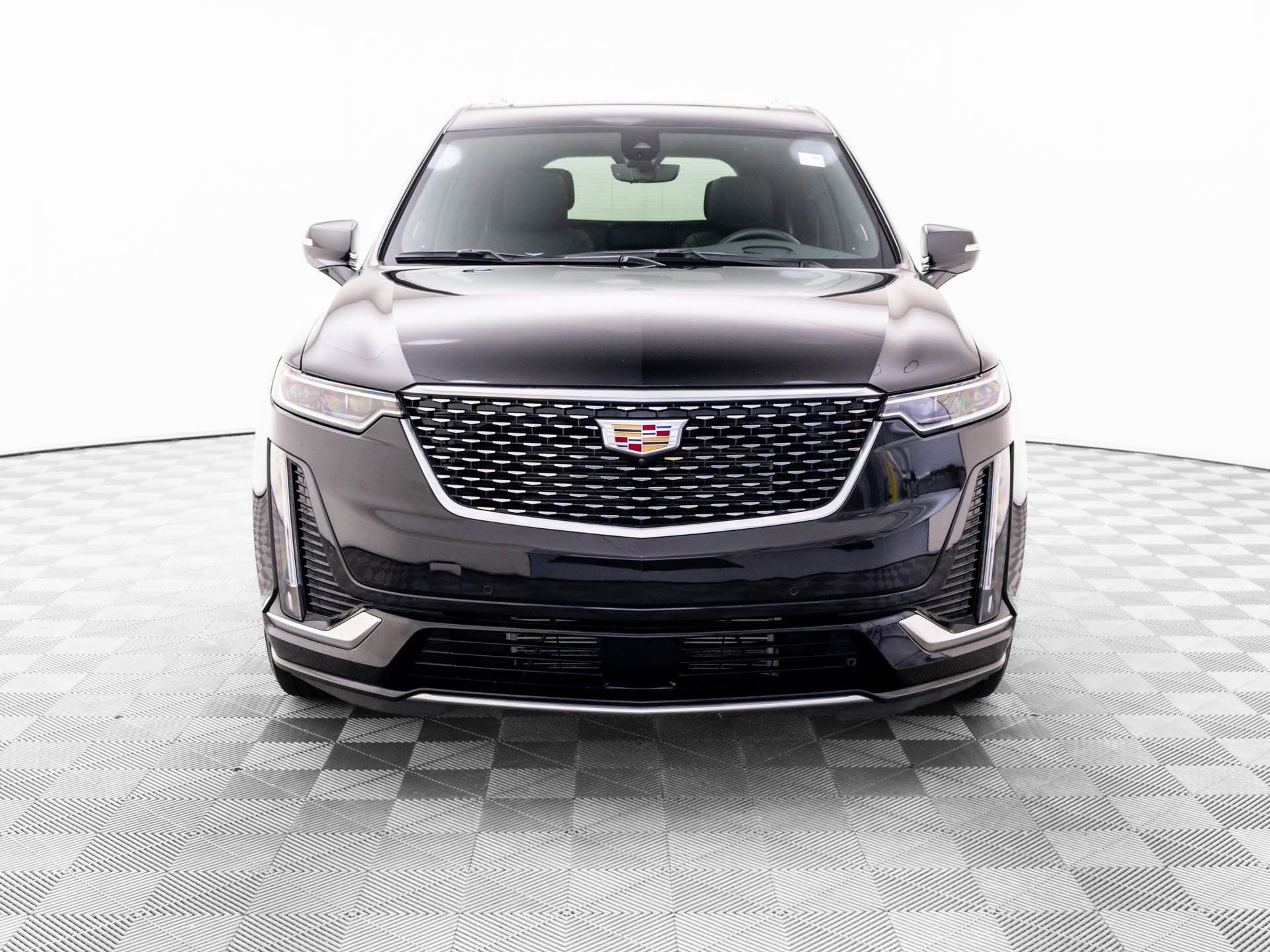 Used 2025 Cadillac XT6 Premium Luxury w/ Platinum Package AWD/4WD image 9