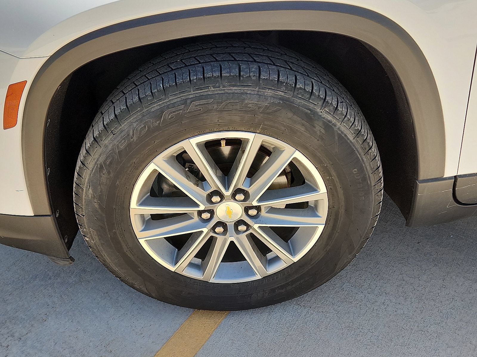 Used 2023 Chevrolet Traverse LT AWD/4WD image 7