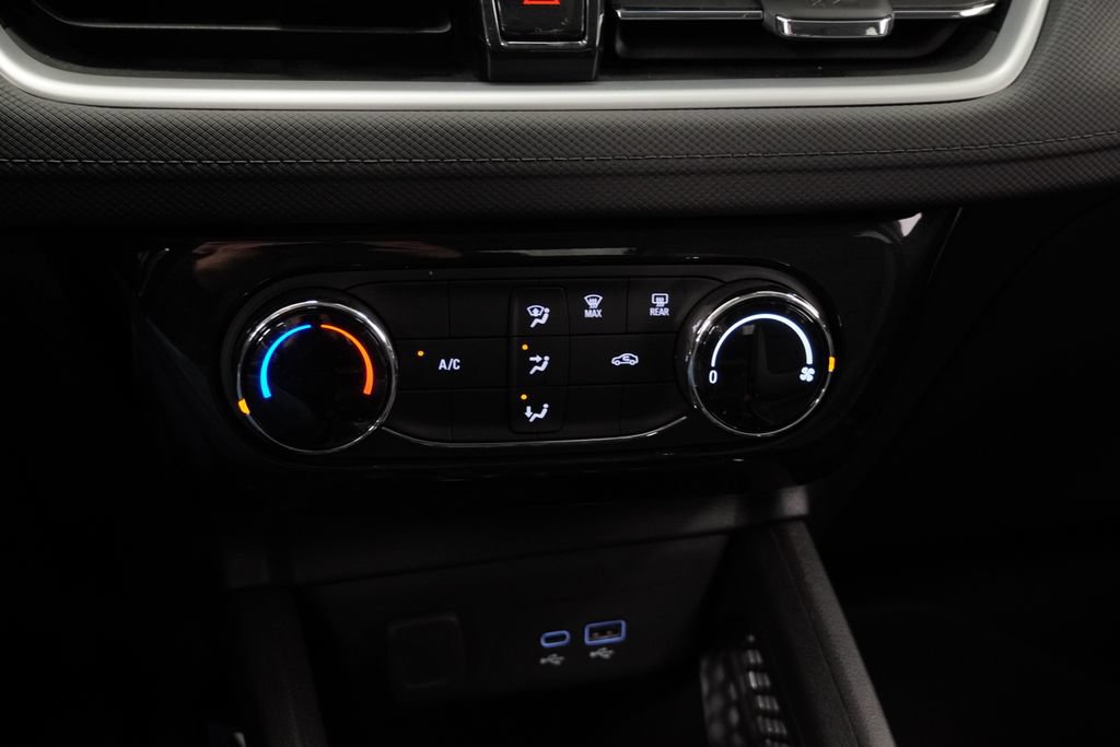 New 2026 Chevrolet TrailBlazer LT w/ Driver Confidence Package AWD/4WD image 17