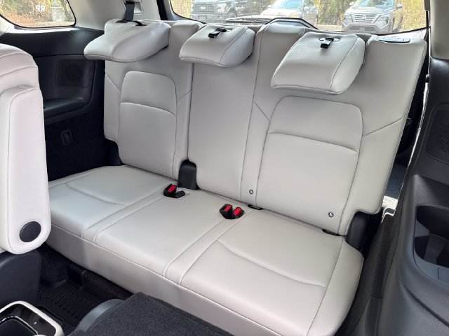 New 2026 Nissan Pathfinder SL w/ SL Premium Package FWD image 30