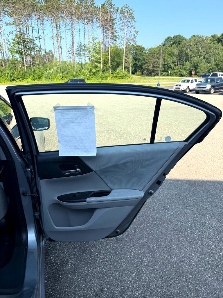 Used 2016 Honda Accord LX image 18